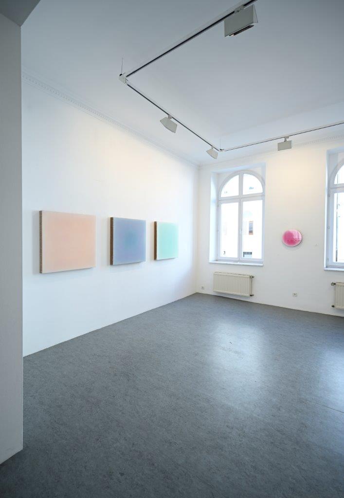 Ausstellungsansicht Dirk Salz - Galerie Löhrl 2020    -  copies